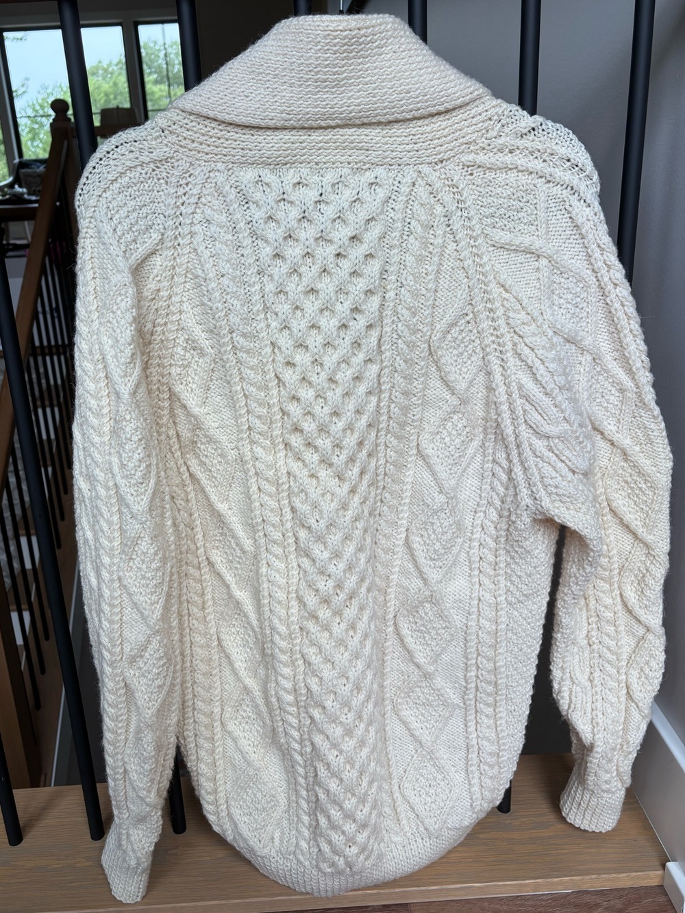 O'maille Traditional Hand Knit 100% Wool Sweater Cardigan Made in Ireland Unisex - Picture 2 of 13